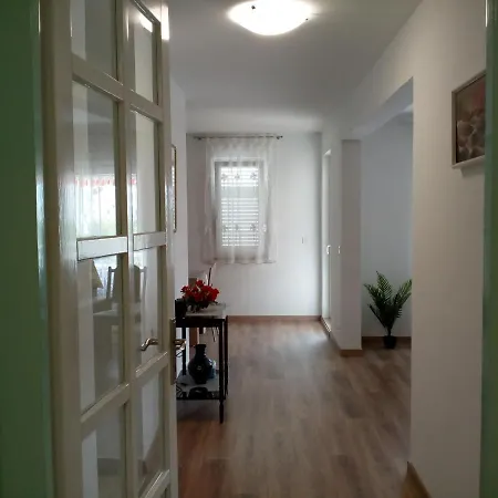 Apartman Sanja Appartamento *